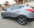 Серый Хендай Туксон, объемом двигателя 1.7 л и пробегом 290 тыс. км за 12800 $, фото 6 на Automoto.ua