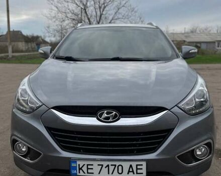 Серый Хендай Туксон, объемом двигателя 1.69 л и пробегом 293 тыс. км за 12950 $, фото 17 на Automoto.ua