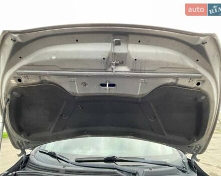 Серый Хендай Туксон, объемом двигателя 1.69 л и пробегом 293 тыс. км за 12950 $, фото 72 на Automoto.ua