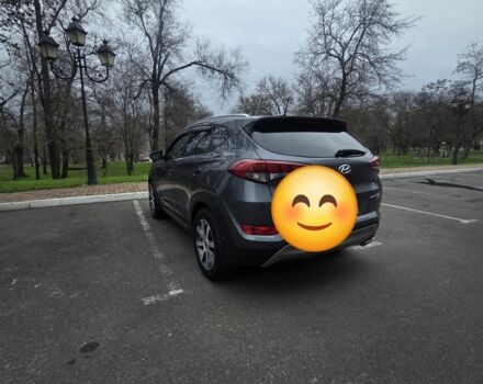 Серый Хендай Туксон, объемом двигателя 1.6 л и пробегом 113 тыс. км за 15000 $, фото 7 на Automoto.ua