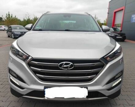 Сірий Хендай Туксон, об'ємом двигуна 2 л та пробігом 143 тис. км за 8000 $, фото 1 на Automoto.ua