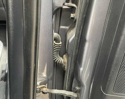 Серый Хендай Туксон, объемом двигателя 1.69 л и пробегом 293 тыс. км за 12950 $, фото 45 на Automoto.ua