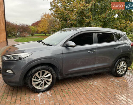 Сірий Хендай Туксон, об'ємом двигуна 1.7 л та пробігом 215 тис. км за 13650 $, фото 2 на Automoto.ua