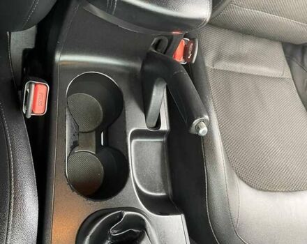 Серый Хендай Туксон, объемом двигателя 1.69 л и пробегом 293 тыс. км за 12950 $, фото 39 на Automoto.ua