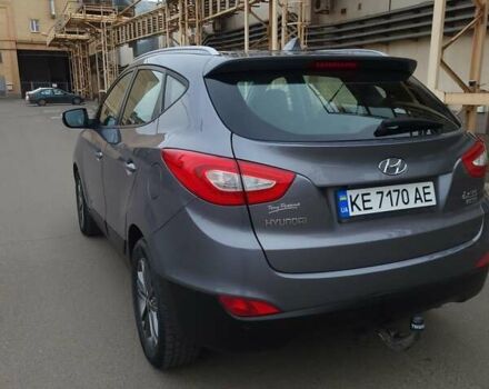 Серый Хендай Туксон, объемом двигателя 1.7 л и пробегом 290 тыс. км за 12800 $, фото 21 на Automoto.ua