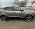 Серый Хендай Туксон, объемом двигателя 1.69 л и пробегом 293 тыс. км за 12950 $, фото 4 на Automoto.ua
