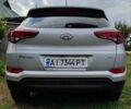 Серый Хендай Туксон, объемом двигателя 2 л и пробегом 131 тыс. км за 18700 $, фото 4 на Automoto.ua