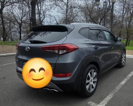 Серый Хендай Туксон, объемом двигателя 1.6 л и пробегом 113 тыс. км за 15000 $, фото 8 на Automoto.ua