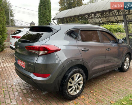 Сірий Хендай Туксон, об'ємом двигуна 1.7 л та пробігом 215 тис. км за 13650 $, фото 7 на Automoto.ua