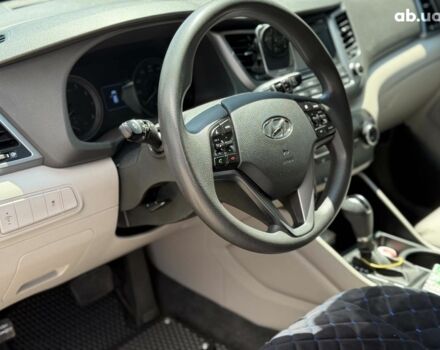 Серый Хендай Туксон, объемом двигателя 1.6 л и пробегом 150 тыс. км за 14490 $, фото 23 на Automoto.ua