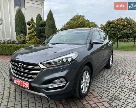 Серый Хендай Туксон, объемом двигателя 2 л и пробегом 130 тыс. км за 22500 $, фото 2 на Automoto.ua