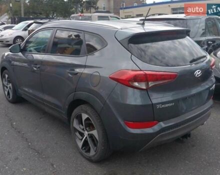 Хендай Туксон 2015 в Полтаве на Automoto.ua Серый Хендай Туксон, объемом двигателя 1.6 л и пробегом 174 тыс. км за 2550 $, фото 2 на Automoto.ua
