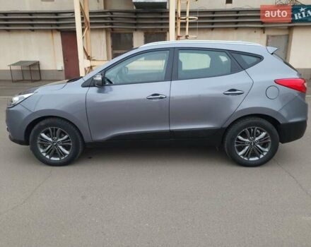 Серый Хендай Туксон, объемом двигателя 1.7 л и пробегом 290 тыс. км за 12800 $, фото 22 на Automoto.ua