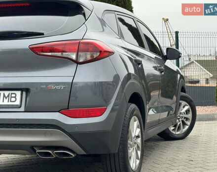 Сірий Хендай Туксон, об'ємом двигуна 2 л та пробігом 203 тис. км за 18300 $, фото 12 на Automoto.ua