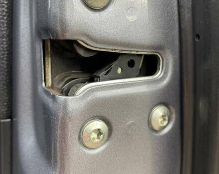 Серый Хендай Туксон, объемом двигателя 1.69 л и пробегом 293 тыс. км за 12950 $, фото 43 на Automoto.ua