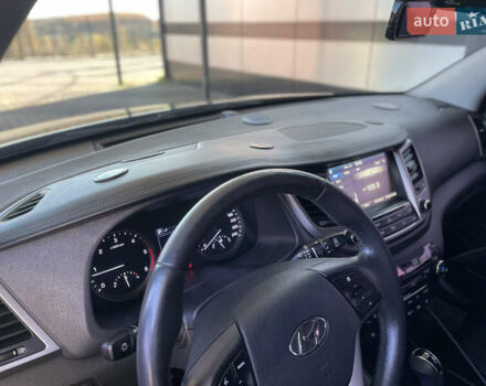 Хендай Туксон 2015 в Виннице на Automoto.ua Серый Хендай Туксон, объемом двигателя 2 л и пробегом 124 тыс. км за 20800 $, фото 30 на Automoto.ua