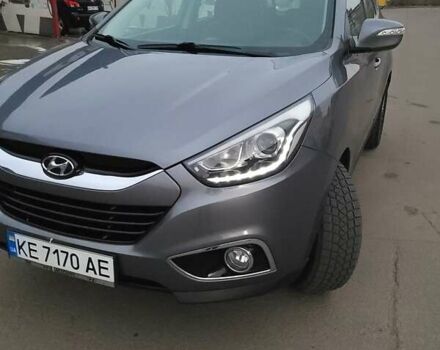 Серый Хендай Туксон, объемом двигателя 1.7 л и пробегом 290 тыс. км за 12800 $, фото 3 на Automoto.ua