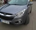 Серый Хендай Туксон, объемом двигателя 1.7 л и пробегом 290 тыс. км за 12800 $, фото 3 на Automoto.ua