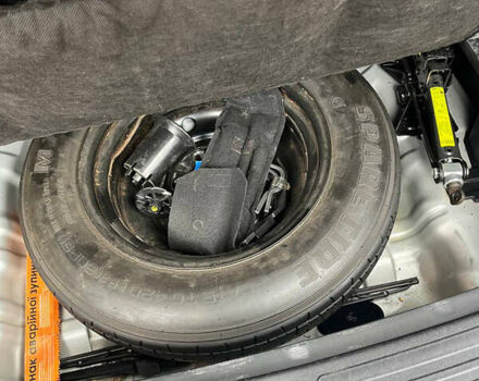 Сірий Хендай Туксон, об'ємом двигуна 2 л та пробігом 141 тис. км за 13500 $, фото 7 на Automoto.ua