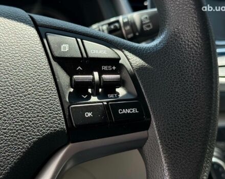 Серый Хендай Туксон, объемом двигателя 1.6 л и пробегом 150 тыс. км за 14490 $, фото 26 на Automoto.ua