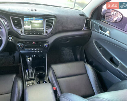 Хендай Туксон 2015 в Виннице на Automoto.ua Серый Хендай Туксон, объемом двигателя 2 л и пробегом 124 тыс. км за 20800 $, фото 24 на Automoto.ua