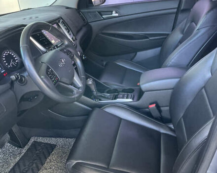 Хендай Туксон 2015 в Виннице на Automoto.ua Серый Хендай Туксон, объемом двигателя 2 л и пробегом 124 тыс. км за 20800 $, фото 33 на Automoto.ua