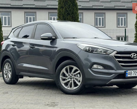 Сірий Хендай Туксон, об'ємом двигуна 2 л та пробігом 203 тис. км за 18300 $, фото 3 на Automoto.ua