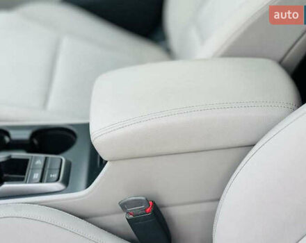 Серый Хендай Туксон, объемом двигателя 2 л и пробегом 79 тыс. км за 15500 $, фото 6 на Automoto.ua