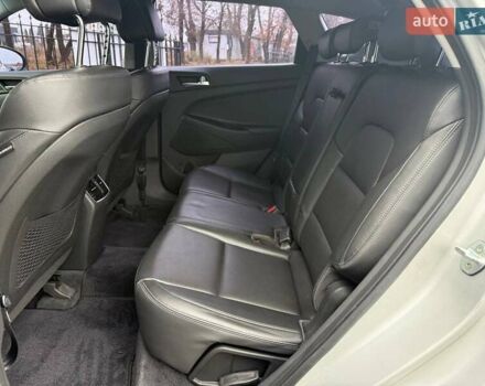 Серый Хендай Туксон, объемом двигателя 0 л и пробегом 139 тыс. км за 17700 $, фото 24 на Automoto.ua