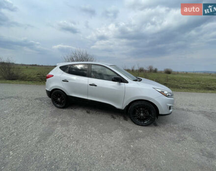 Сірий Хендай Туксон, об'ємом двигуна 2 л та пробігом 141 тис. км за 13500 $, фото 5 на Automoto.ua