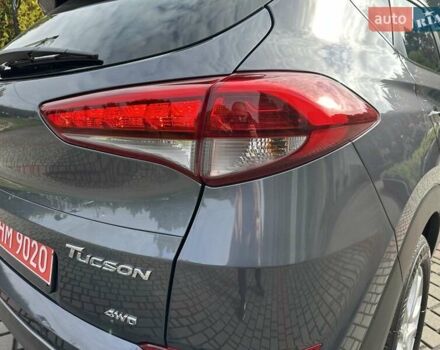 Серый Хендай Туксон, объемом двигателя 2 л и пробегом 130 тыс. км за 22500 $, фото 86 на Automoto.ua