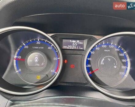 Серый Хендай Туксон, объемом двигателя 1.69 л и пробегом 293 тыс. км за 12950 $, фото 28 на Automoto.ua