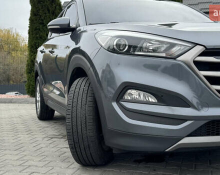 Сірий Хендай Туксон, об'ємом двигуна 2 л та пробігом 203 тис. км за 18300 $, фото 13 на Automoto.ua