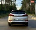 Серый Хендай Туксон, объемом двигателя 2 л и пробегом 58 тыс. км за 17500 $, фото 4 на Automoto.ua