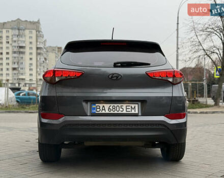 Сірий Хендай Туксон, об'ємом двигуна 1.69 л та пробігом 130 тис. км за 16800 $, фото 3 на Automoto.ua