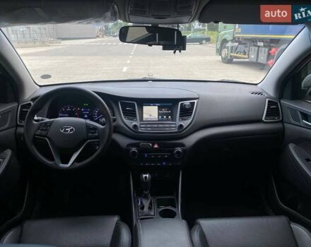 Серый Хендай Туксон, объемом двигателя 1.7 л и пробегом 99 тыс. км за 15490 $, фото 20 на Automoto.ua