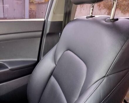 Серый Хендай Туксон, объемом двигателя 1.69 л и пробегом 193 тыс. км за 16700 $, фото 10 на Automoto.ua