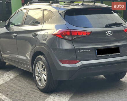 Серый Хендай Туксон, объемом двигателя 2 л и пробегом 125 тыс. км за 15600 $, фото 23 на Automoto.ua