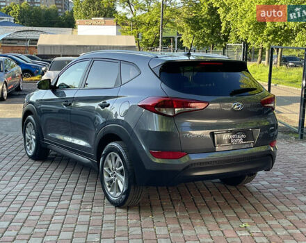 Сірий Хендай Туксон, об'ємом двигуна 2 л та пробігом 93 тис. км за 14300 $, фото 2 на Automoto.ua