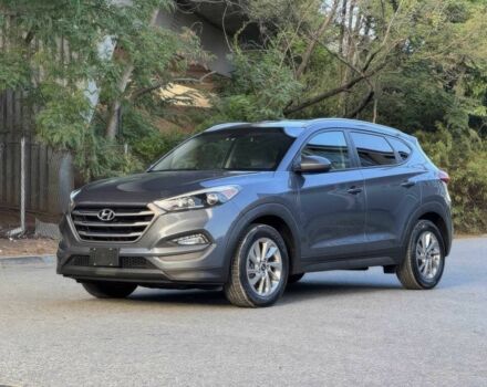 Сірий Хендай Туксон, об'ємом двигуна 2 л та пробігом 77 тис. км за 13300 $, фото 2 на Automoto.ua