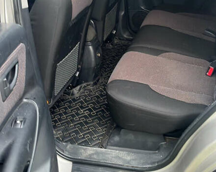 Серый Хендай Туксон, объемом двигателя 2 л и пробегом 192 тыс. км за 7777 $, фото 10 на Automoto.ua