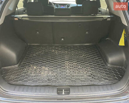 Серый Хендай Туксон, объемом двигателя 2 л и пробегом 125 тыс. км за 15600 $, фото 19 на Automoto.ua