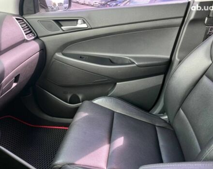 Хендай Туксон 2016 в Львове на Automoto.ua Серый Хендай Туксон, объемом двигателя 1.7 л и пробегом 199 тыс. км за 16740 $, фото 18 на Automoto.ua