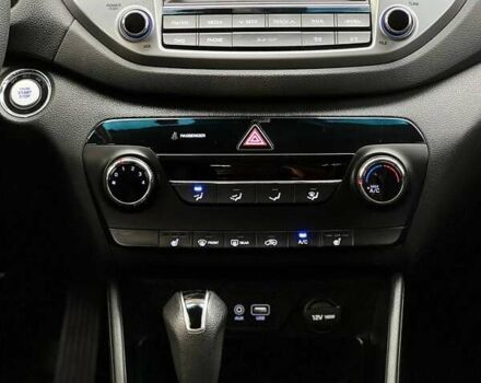 Серый Хендай Туксон, объемом двигателя 1.7 л и пробегом 110 тыс. км за 15990 $, фото 49 на Automoto.ua