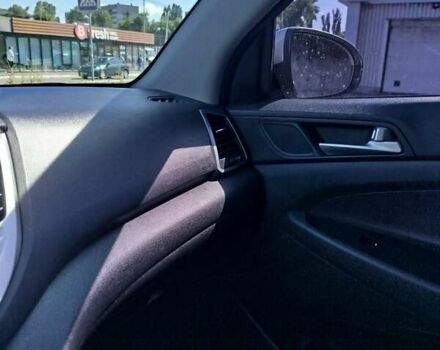 Сірий Хендай Туксон, об'ємом двигуна 1.69 л та пробігом 193 тис. км за 16500 $, фото 9 на Automoto.ua