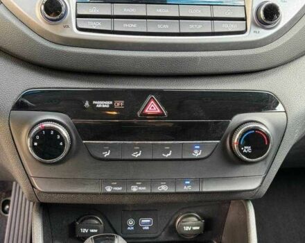 Сірий Хендай Туксон, об'ємом двигуна 1.6 л та пробігом 105 тис. км за 9200 $, фото 10 на Automoto.ua