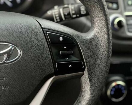 Серый Хендай Туксон, объемом двигателя 1.7 л и пробегом 110 тыс. км за 15490 $, фото 29 на Automoto.ua