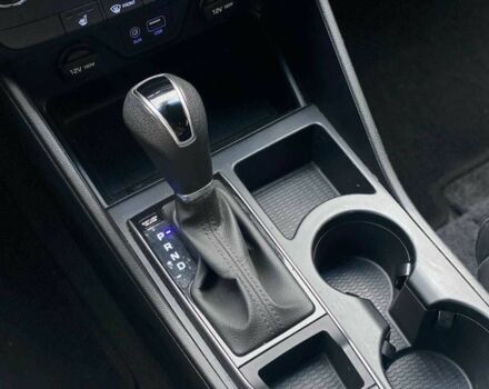 Серый Хендай Туксон, объемом двигателя 1.7 л и пробегом 99 тыс. км за 15500 $, фото 21 на Automoto.ua