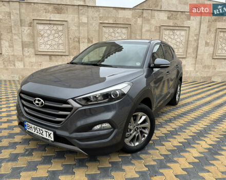 Серый Хендай Туксон, объемом двигателя 2 л и пробегом 183 тыс. км за 16400 $, фото 9 на Automoto.ua
