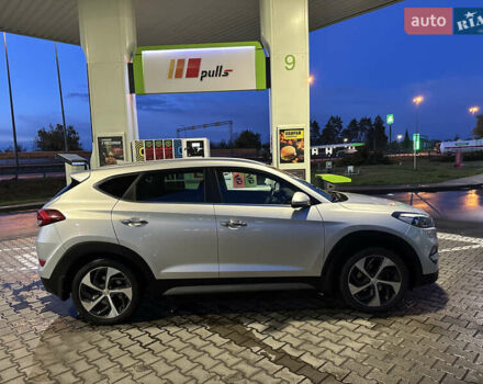 Хендай Туксон 2016 в Киеве на Automoto.ua Серый Хендай Туксон, объемом двигателя 2 л и пробегом 126 тыс. км за 21500 $, фото 21 на Automoto.ua